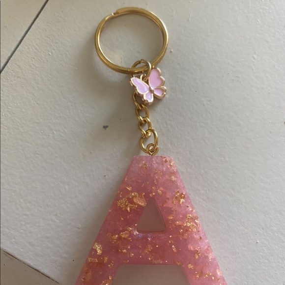 Resin Initial keychains ! - Picture 8 of 13